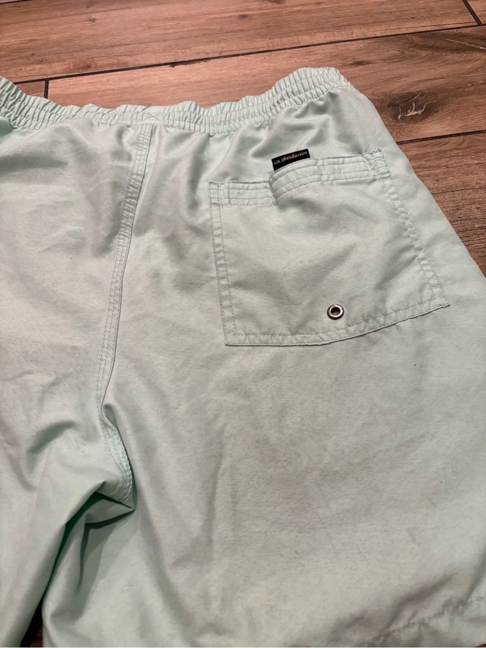Quiksilver see tighten as